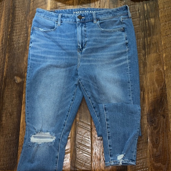 American Eagle Blue Jeans. Size 12, short. - Picture 2 of 4